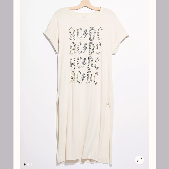 CHASER Maxie Graphic T-shirt tunic dress - Picture 2 of 12